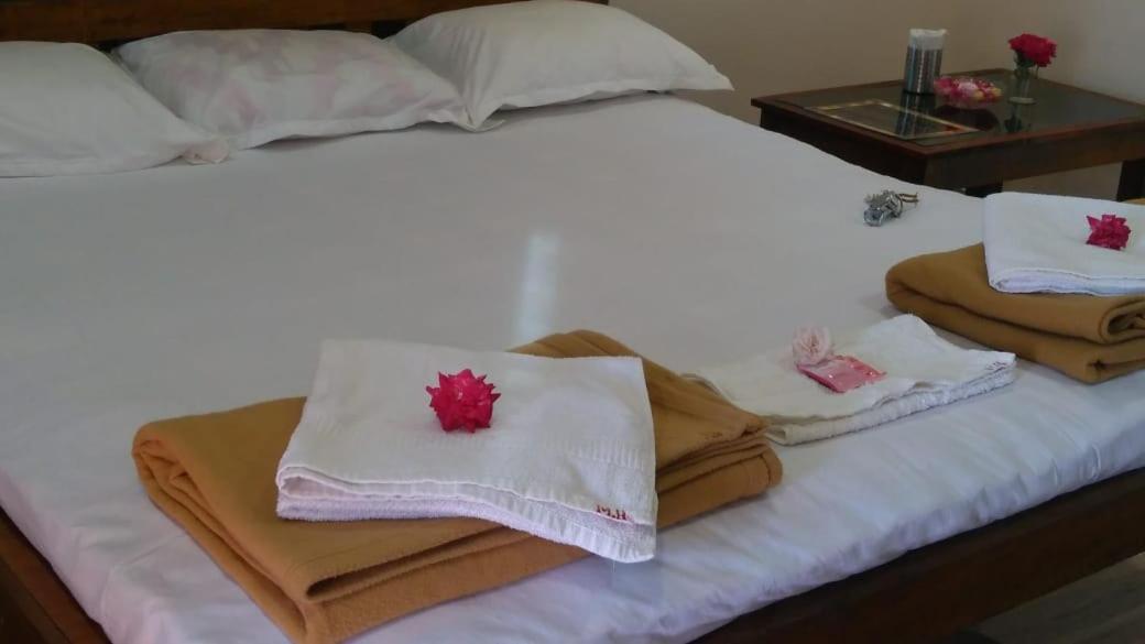 Vinee'S Kitchen And Motel Koynanagar Luaran gambar